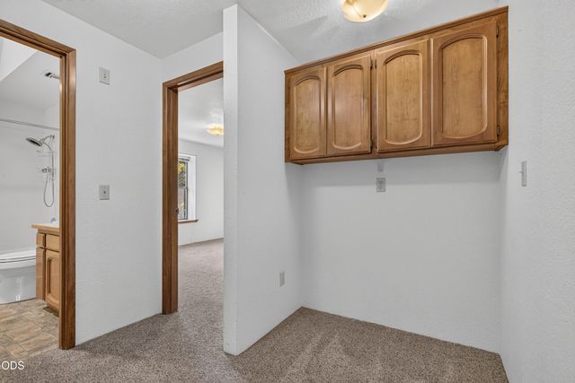 1408 NE Heritage Drive, Grants Pass, OR 97526
