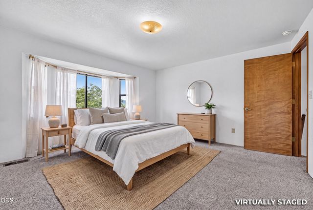 1408 NE Heritage Drive, Grants Pass, OR 97526