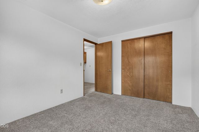 1408 NE Heritage Drive, Grants Pass, OR 97526