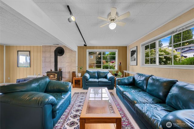 4930 72nd Drive NE, Marysville, WA 98270