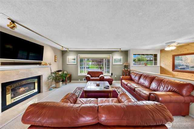 4930 72nd Drive NE, Marysville, WA 98270