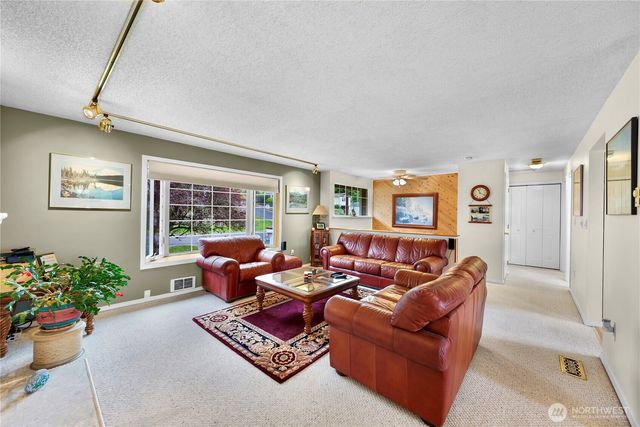 4930 72nd Drive NE, Marysville, WA 98270