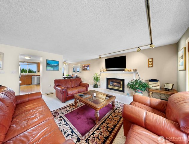 4930 72nd Drive NE, Marysville, WA 98270