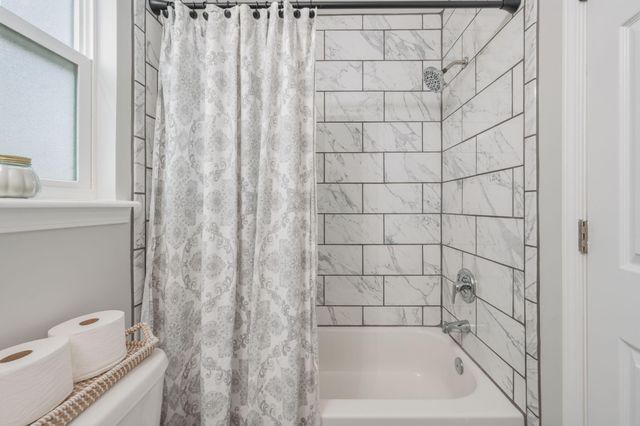 2751 Keats Drive, Crestview, FL 32539