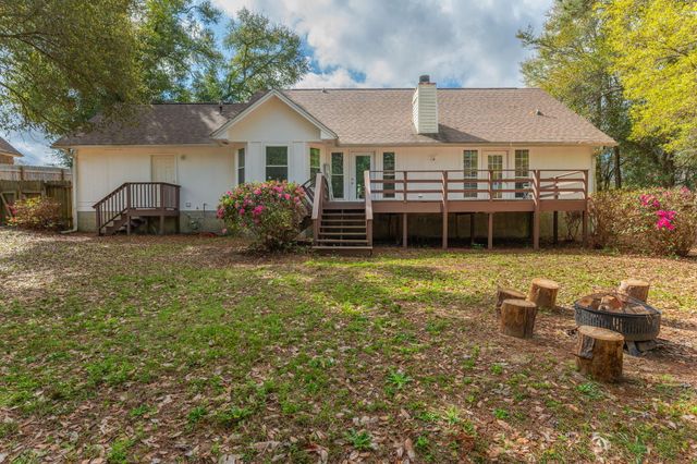 2751 Keats Drive, Crestview, FL 32539