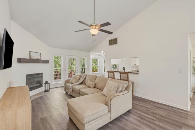 2751 Keats Drive, Crestview, FL 32539