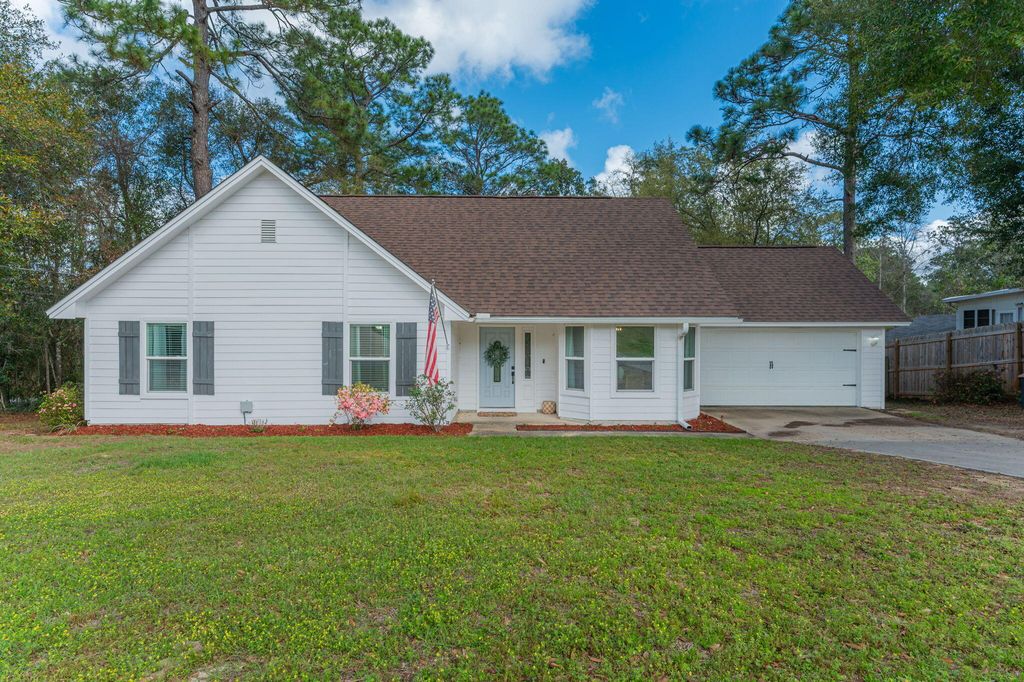 2751 Keats Drive, Crestview, FL 32539