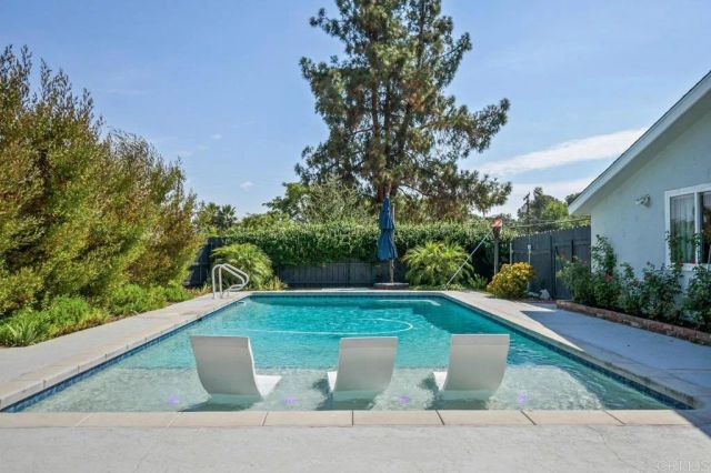 12218 Fuerte dr, El Cajon, CA 92020