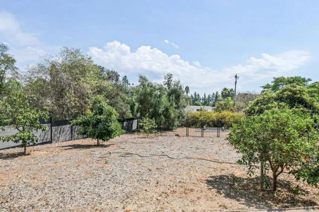 12218 Fuerte dr, El Cajon, CA 92020