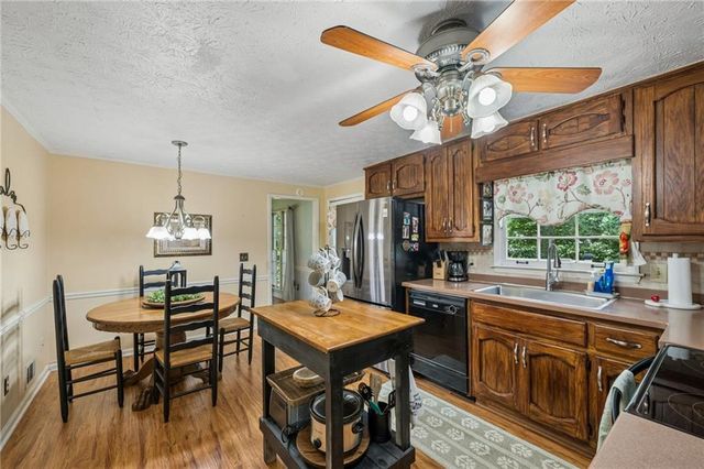 5137 Camilla Court SW, Lilburn, GA 30047