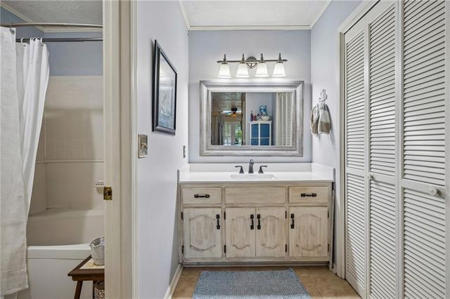 5137 Camilla Court SW, Lilburn, GA 30047