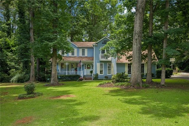 5137 Camilla Court SW, Lilburn, GA 30047