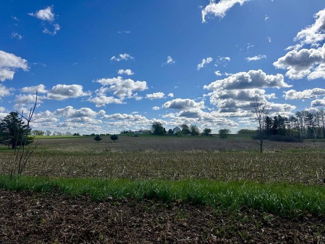 BEAR LAKE ROAD, Manawa, WI 54949