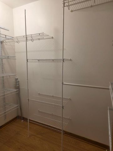 951 W Village Circle SE, Rochester, MN 55904