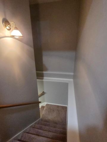 951 W Village Circle SE, Rochester, MN 55904