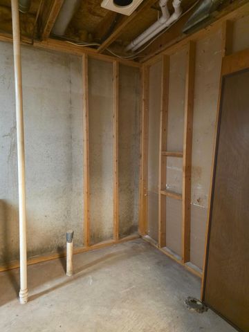 951 W Village Circle SE, Rochester, MN 55904