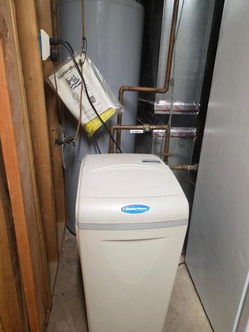 951 W Village Circle SE, Rochester, MN 55904