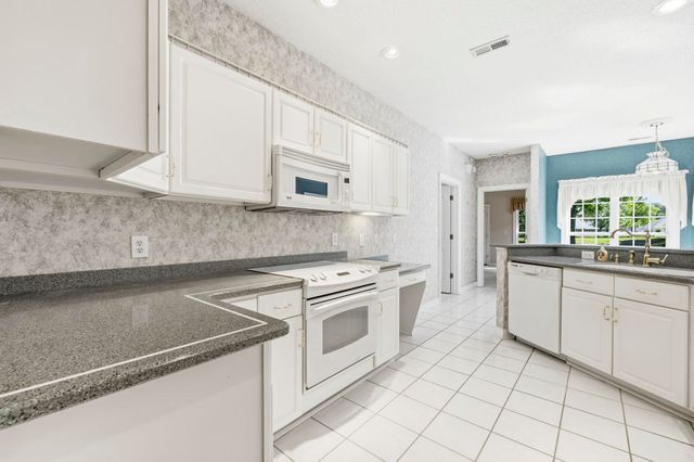 1056 Yellow Jasmine Dr., Longs, SC 29568