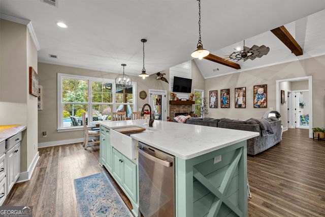 101 Trent Jones Circle, Meansville, GA 30256