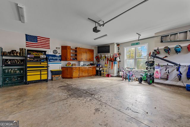 101 Trent Jones Circle, Meansville, GA 30256