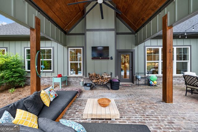 101 Trent Jones Circle, Meansville, GA 30256