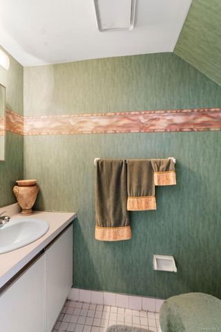 50 Caswell Lane, Staten Island, NY 10314