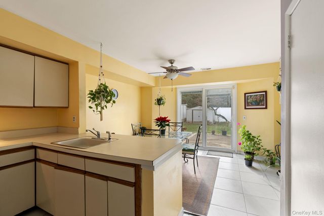 50 Caswell Lane, Staten Island, NY 10314