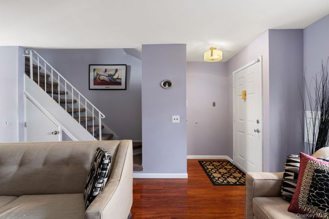 50 Caswell Lane, Staten Island, NY 10314