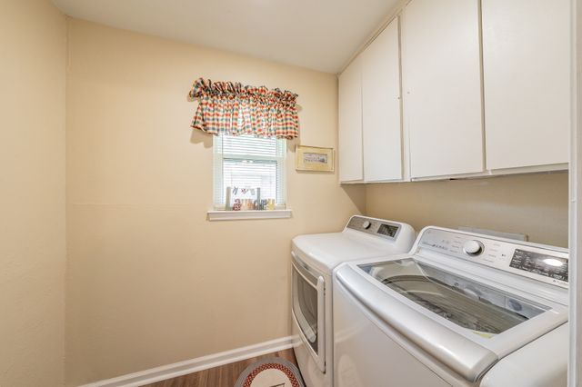 1941 Shorewood Drive, Grapevine, TX 76051