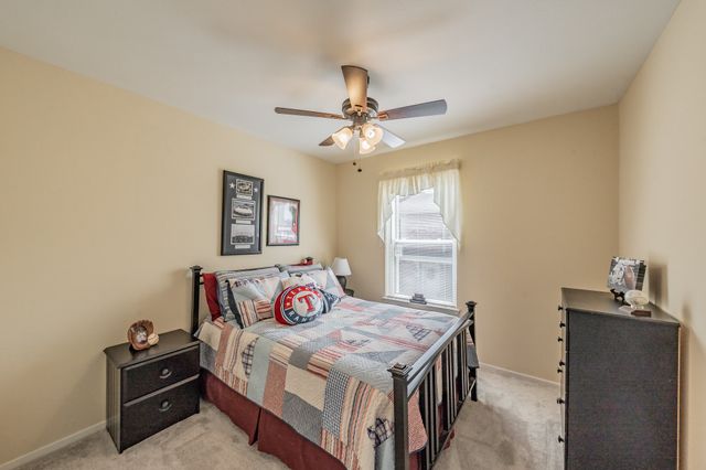 1941 Shorewood Drive, Grapevine, TX 76051