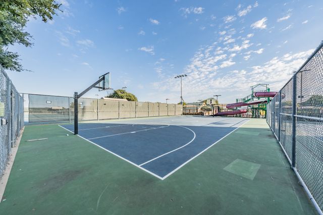 1941 Shorewood Drive, Grapevine, TX 76051