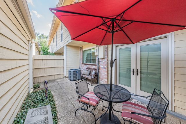 1941 Shorewood Drive, Grapevine, TX 76051