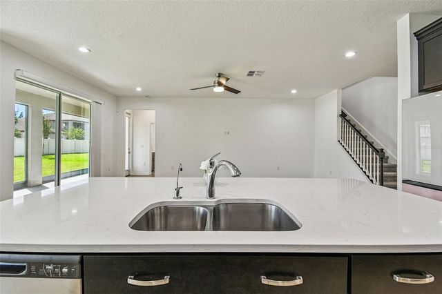 11127 SUNDRIFT DRIVE, Tampa, FL 33647