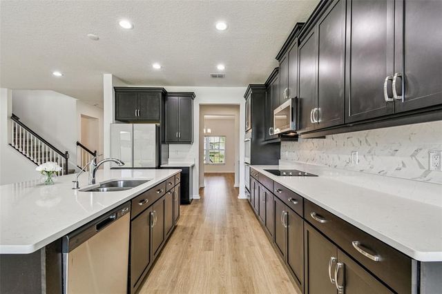 11127 SUNDRIFT DRIVE, Tampa, FL 33647