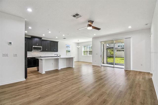 11127 SUNDRIFT DRIVE, Tampa, FL 33647