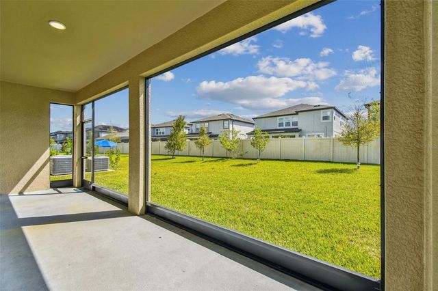 11127 SUNDRIFT DRIVE, Tampa, FL 33647