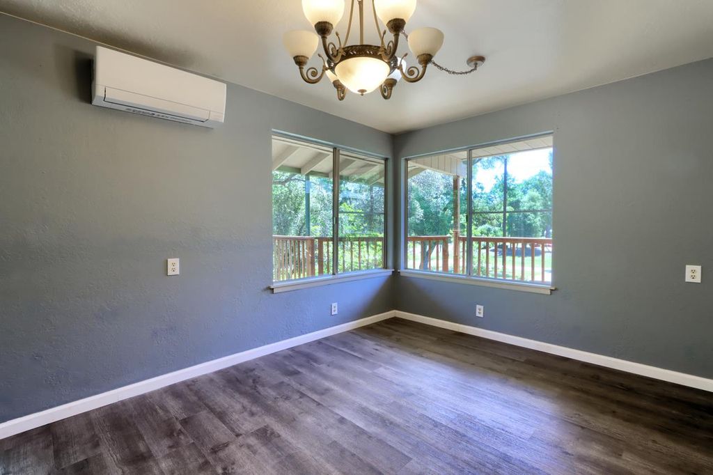 Image 13 of property listing at 4949 Indian Peak, Mariposa, CA 95338
