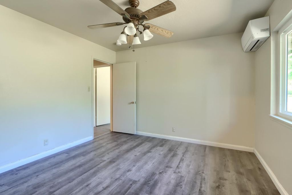 Image 21 of property listing at 4949 Indian Peak, Mariposa, CA 95338