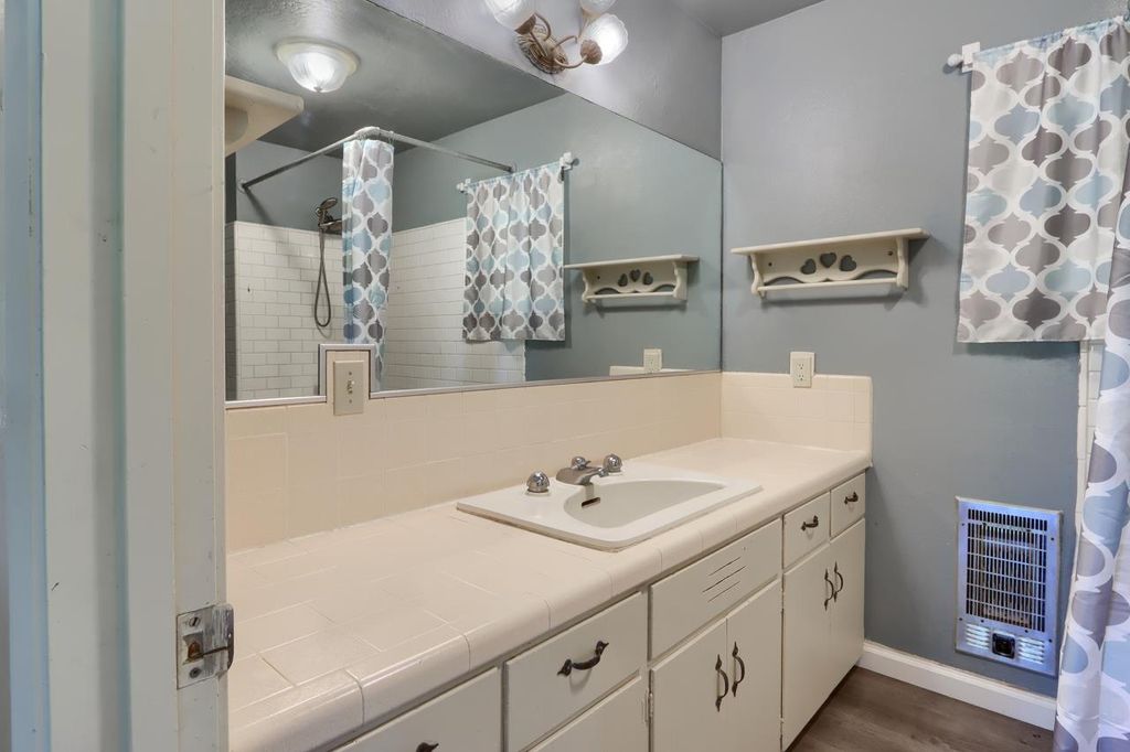 Image 26 of property listing at 4949 Indian Peak, Mariposa, CA 95338