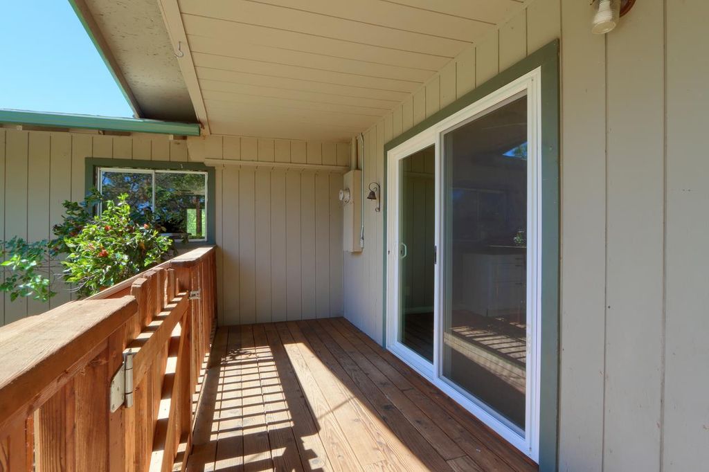 Image 3 of property listing at 4949 Indian Peak, Mariposa, CA 95338