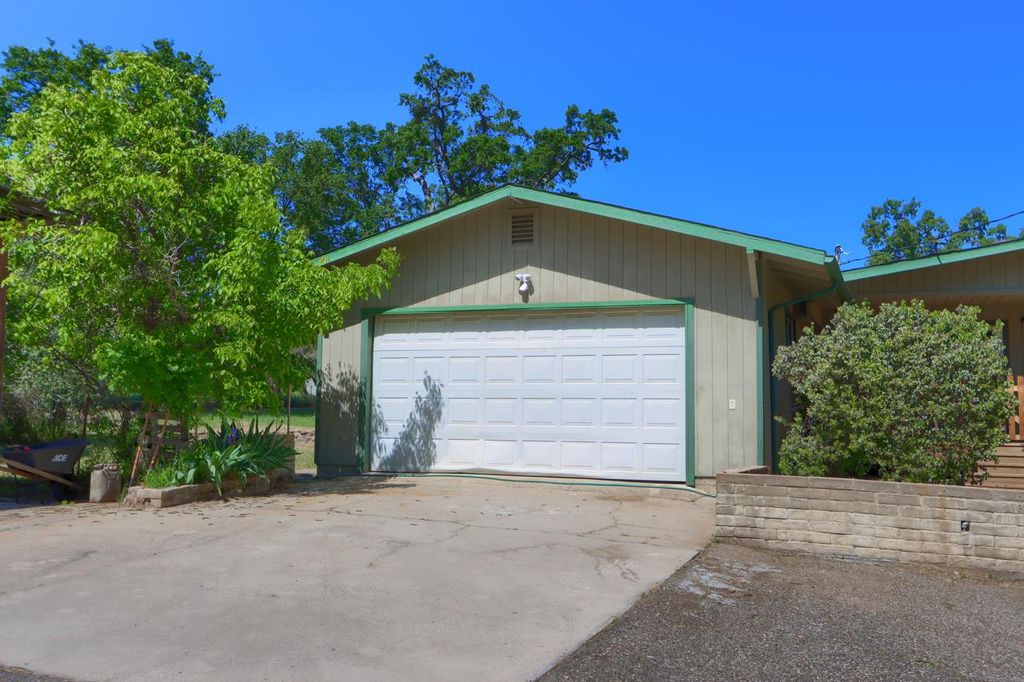 Image 34 of property listing at 4949 Indian Peak, Mariposa, CA 95338