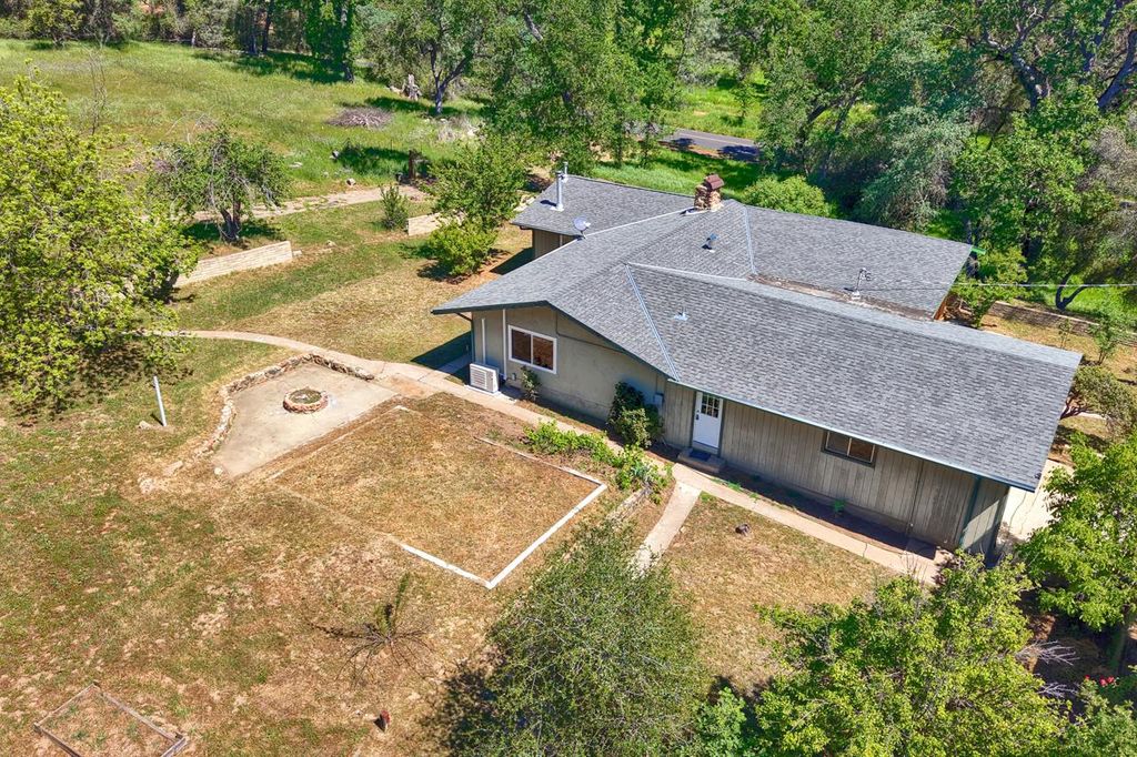 Image 48 of property listing at 4949 Indian Peak, Mariposa, CA 95338
