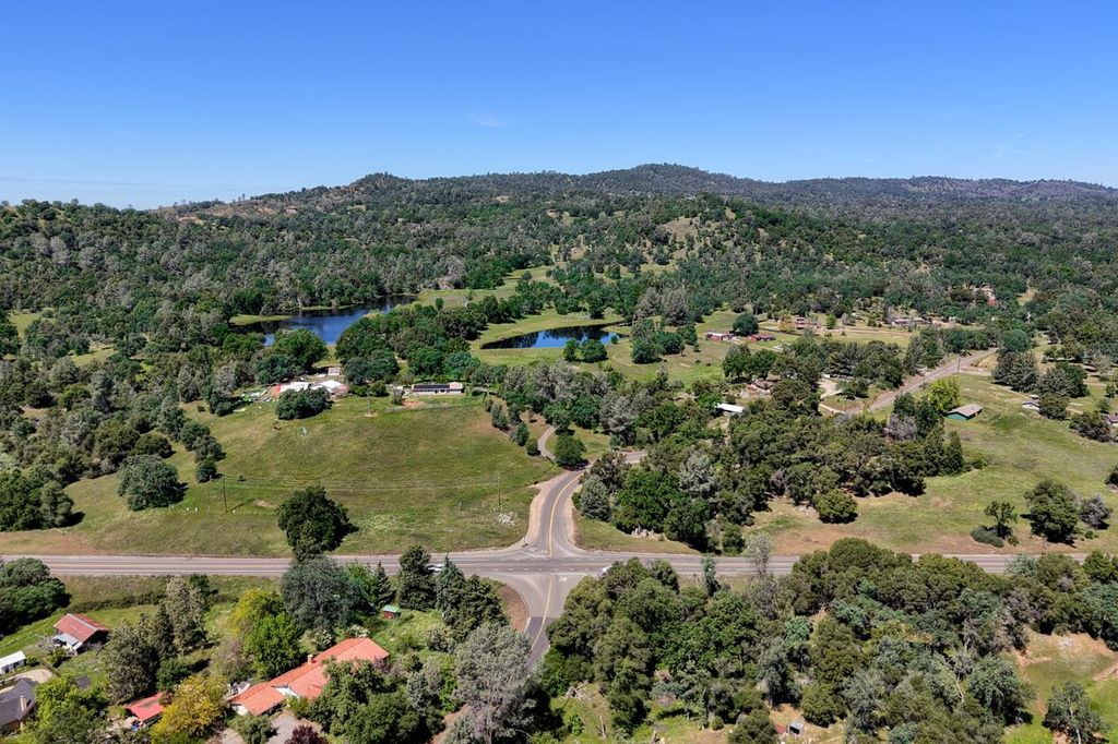Image 54 of property listing at 4949 Indian Peak, Mariposa, CA 95338