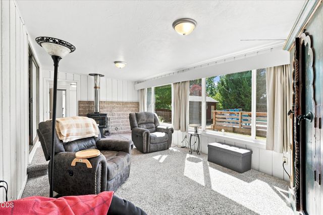 416 Ardmore Avenue, Medford, OR 97504