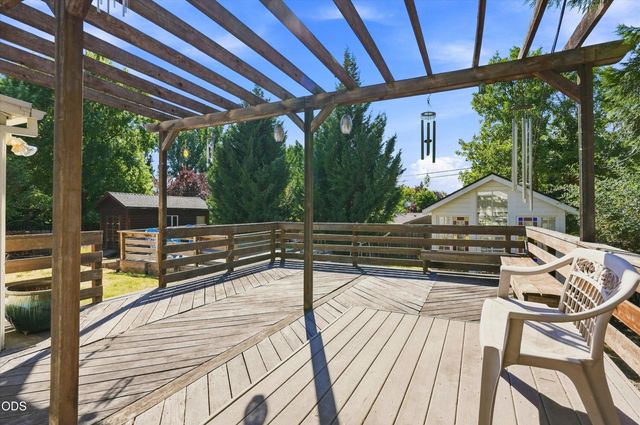 416 Ardmore Avenue, Medford, OR 97504