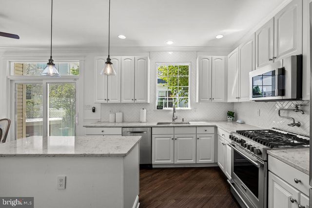 7 WOODYFIELD LN, Delran, NJ 08075
