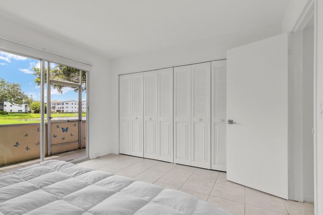 175 Fanshaw E, Boca Raton, FL 33434
