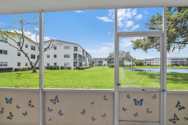 175 Fanshaw E, Boca Raton, FL 33434
