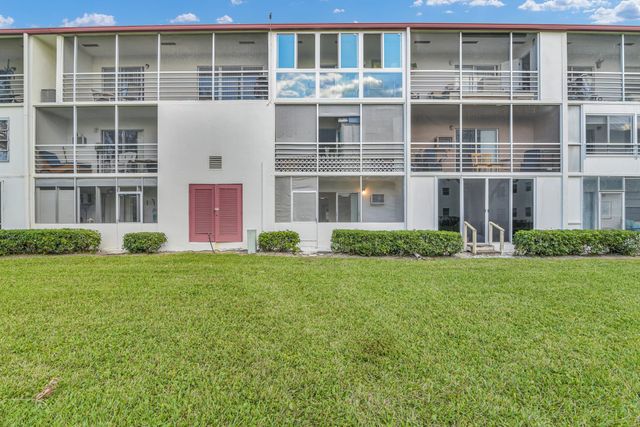 175 Fanshaw E, Boca Raton, FL 33434