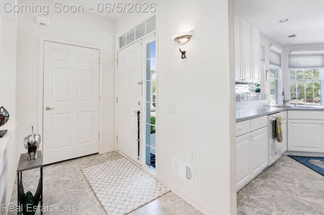 3580 Riverside Drive, Auburn Hills, MI 48326